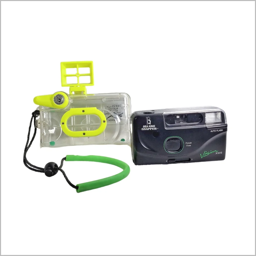 SNAPPER ~ Underwater 35mm Camera and Camera Case